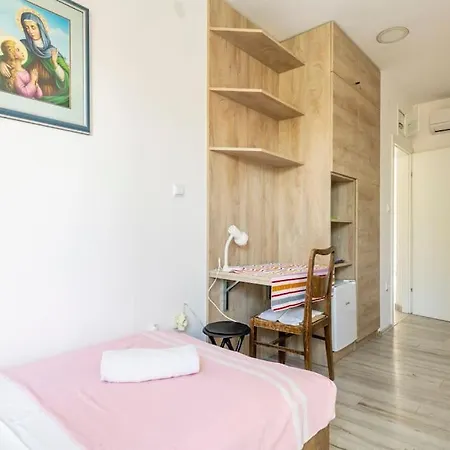 Apartment 2 Bets With Balkon 50 M From Beach