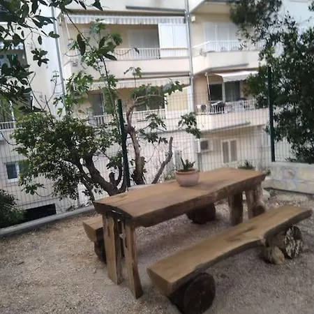 2 Bets With Balkon 50 M From Beach * Makarska