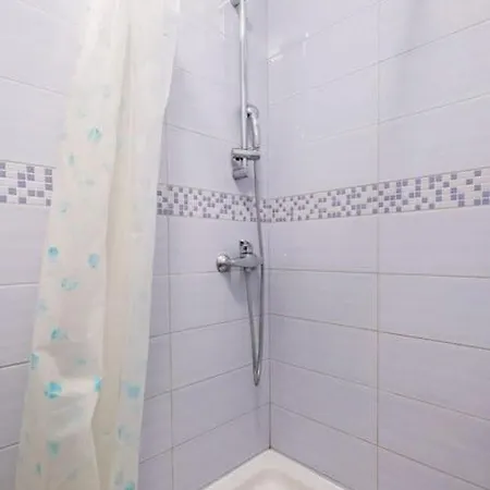 Apartment 2 Bets With Balkon 50 M From Beach Makarska