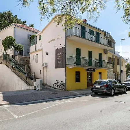 2 Bets With Balkon 50 M From Beach Apartment *